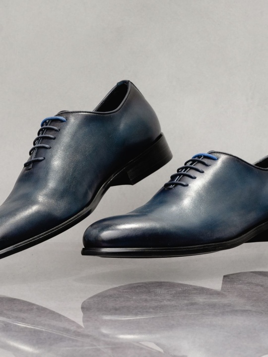Eeri Navy
